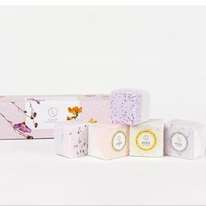 Lizush 4 Piece Shower Steamer Set / Luxury Spa Experience